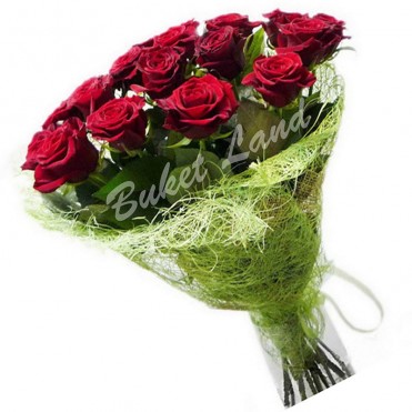 13 красных роз Гран При 60 см