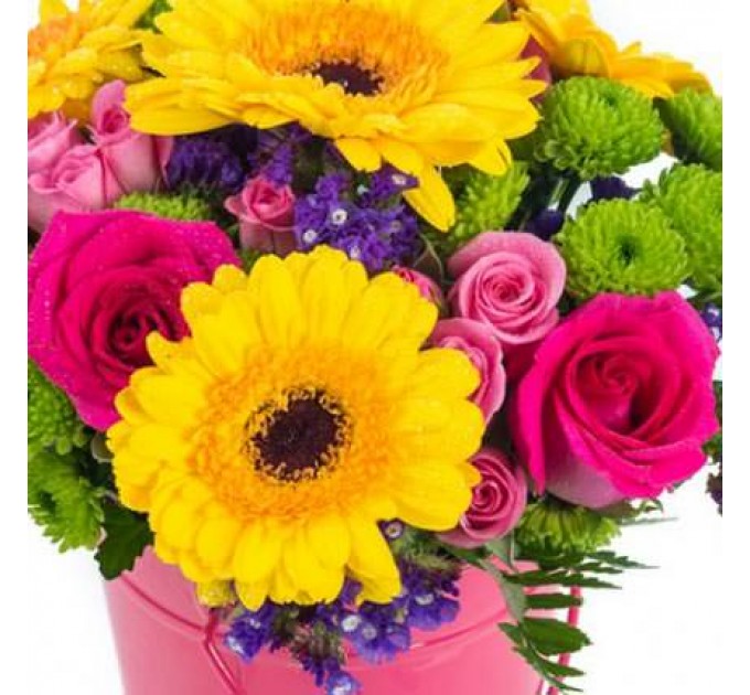 Букет в кашпо "Дарю тебе улыбку!"