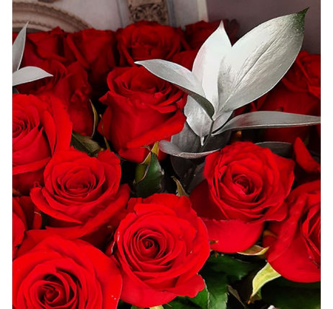 Срібна колекція "25 червоних троянд"