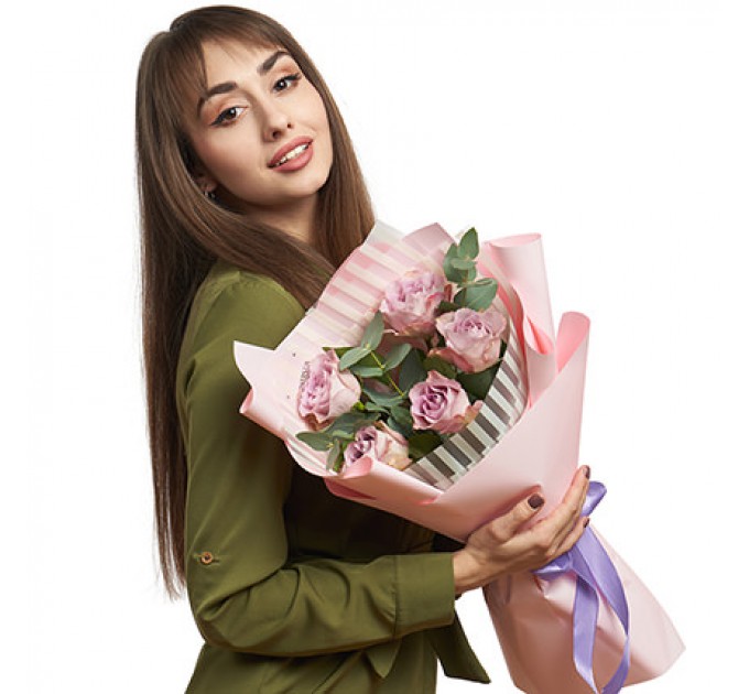 Букет із 5 троянд «Memory Lane»