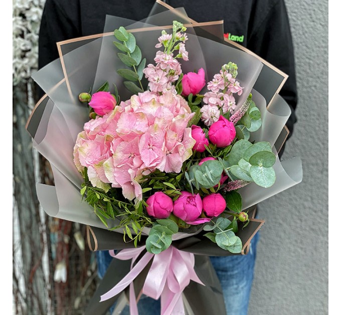 Авторський букет від флориста «Кароліна»