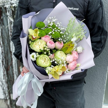 Букет квітів «Хмарні почуття» Букет квітів «Хмарні почуття»