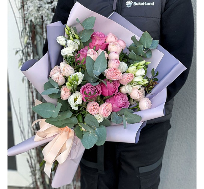 Букет квітів «Меланія»