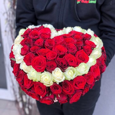 Композиція в коробці «Від серця до серця»