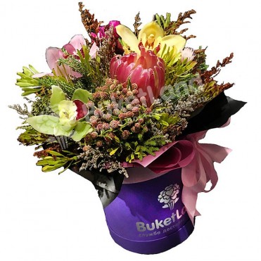 Квіти в капелюшної коробки «Скарб»