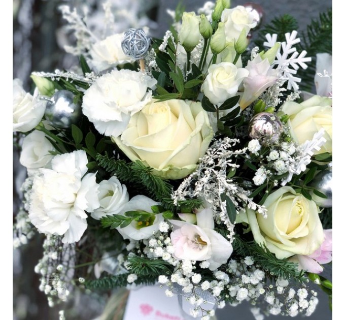 Зимовий букет «Казкова мить» + ВАЗА В ПОДАРУНОК