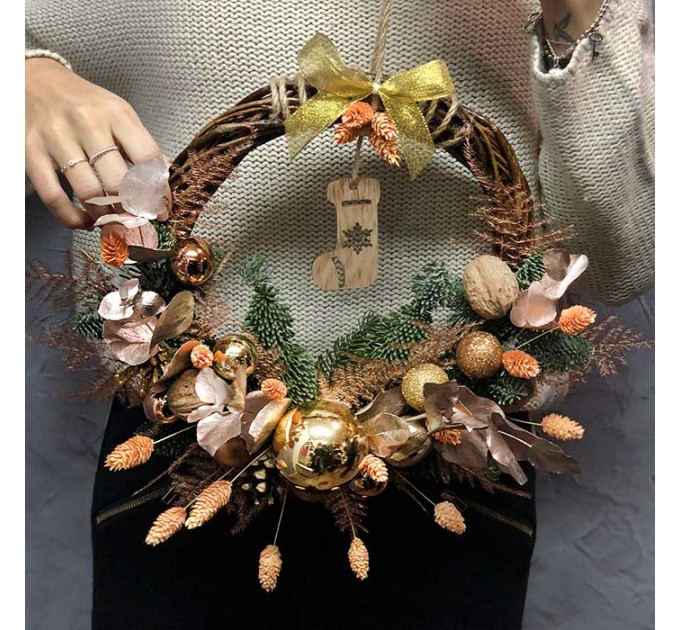 Зимовий віночок «Салют емоцій»